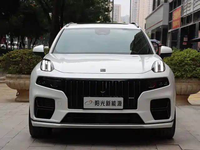 Lynk & Co 09 EM-P 2024 2.0TD EM-P AWD HALO 6-Seater — фото 2