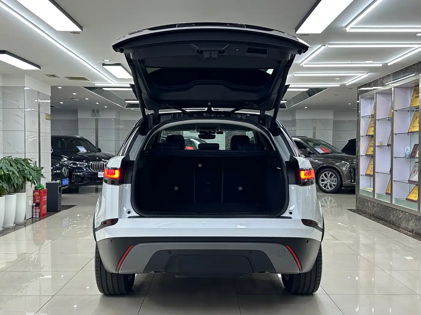 Land Rover Range Rover Velar 2018 P380 S фото 7