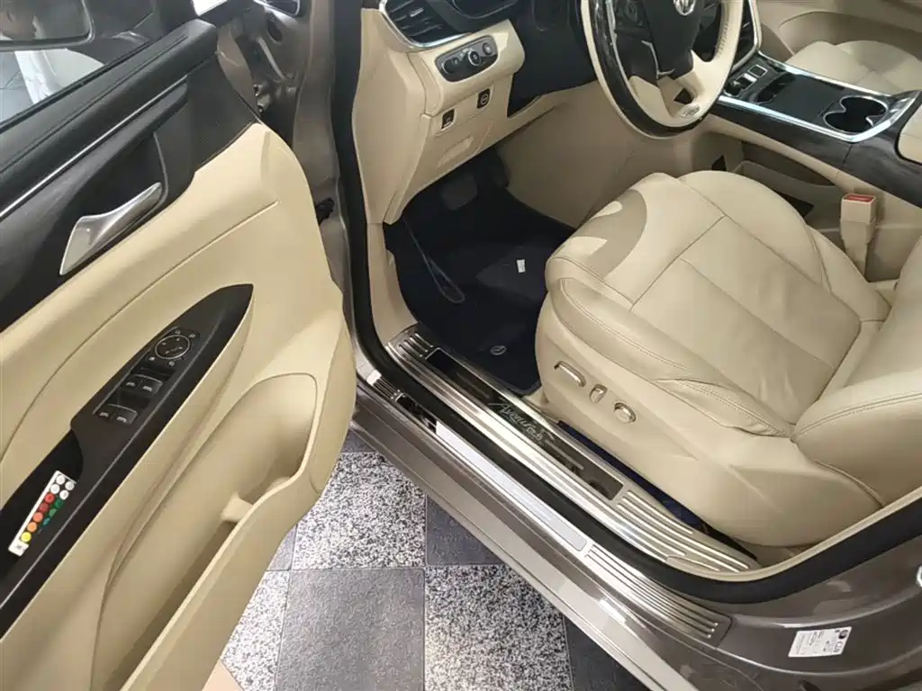 BUICK GL8