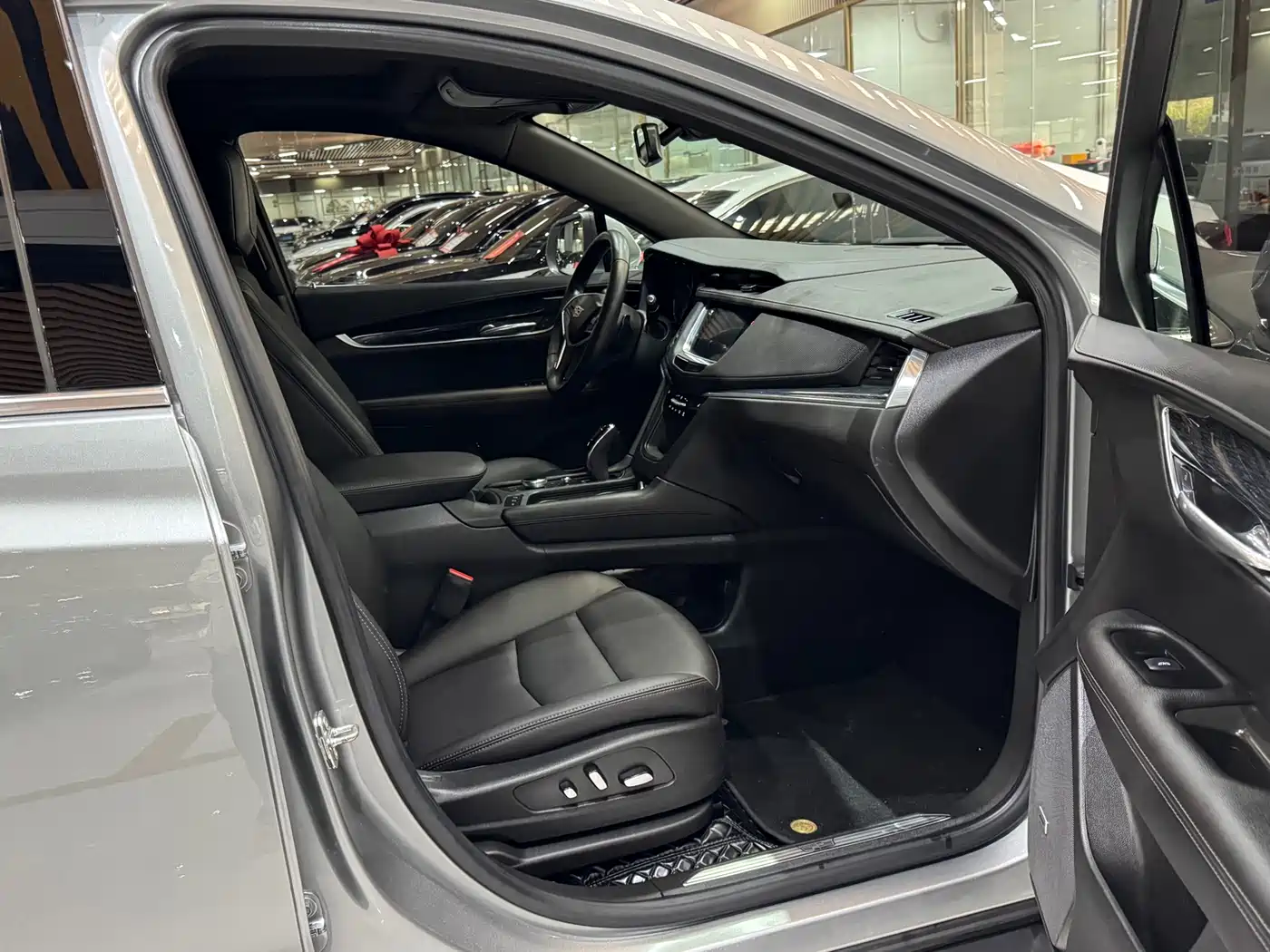 Cadillac XT5 2022 2.0T 2WD Luxury фото 22