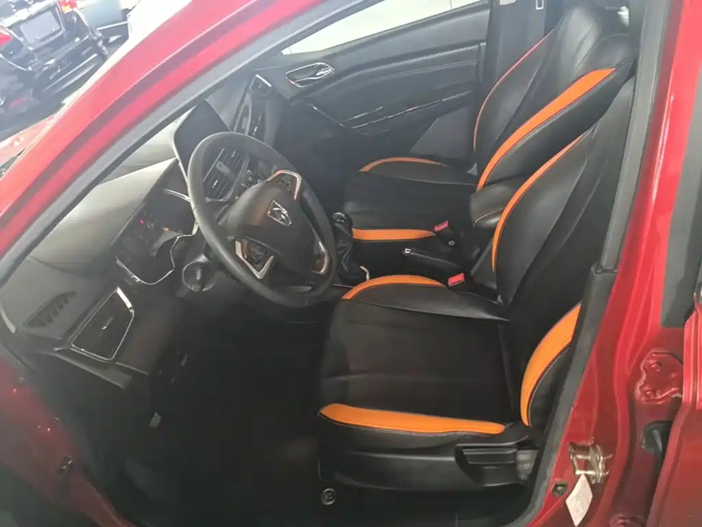 Baojun 310 2016 2016 1.2L Manual Luxury Type