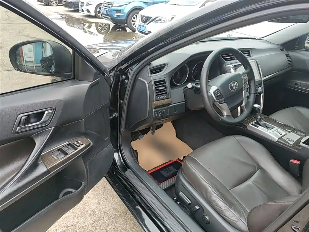 Toyota Reiz 2013 2.5V Elite Edition фото 16