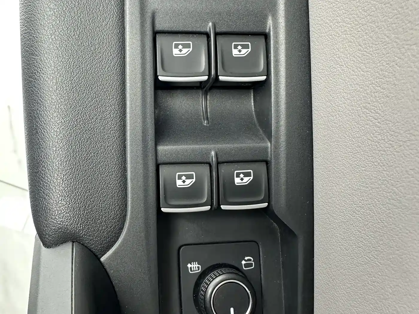 Volkswagen Tayron 2023 280TSI 2WD Luxury Plus Advanced Edition фото 12