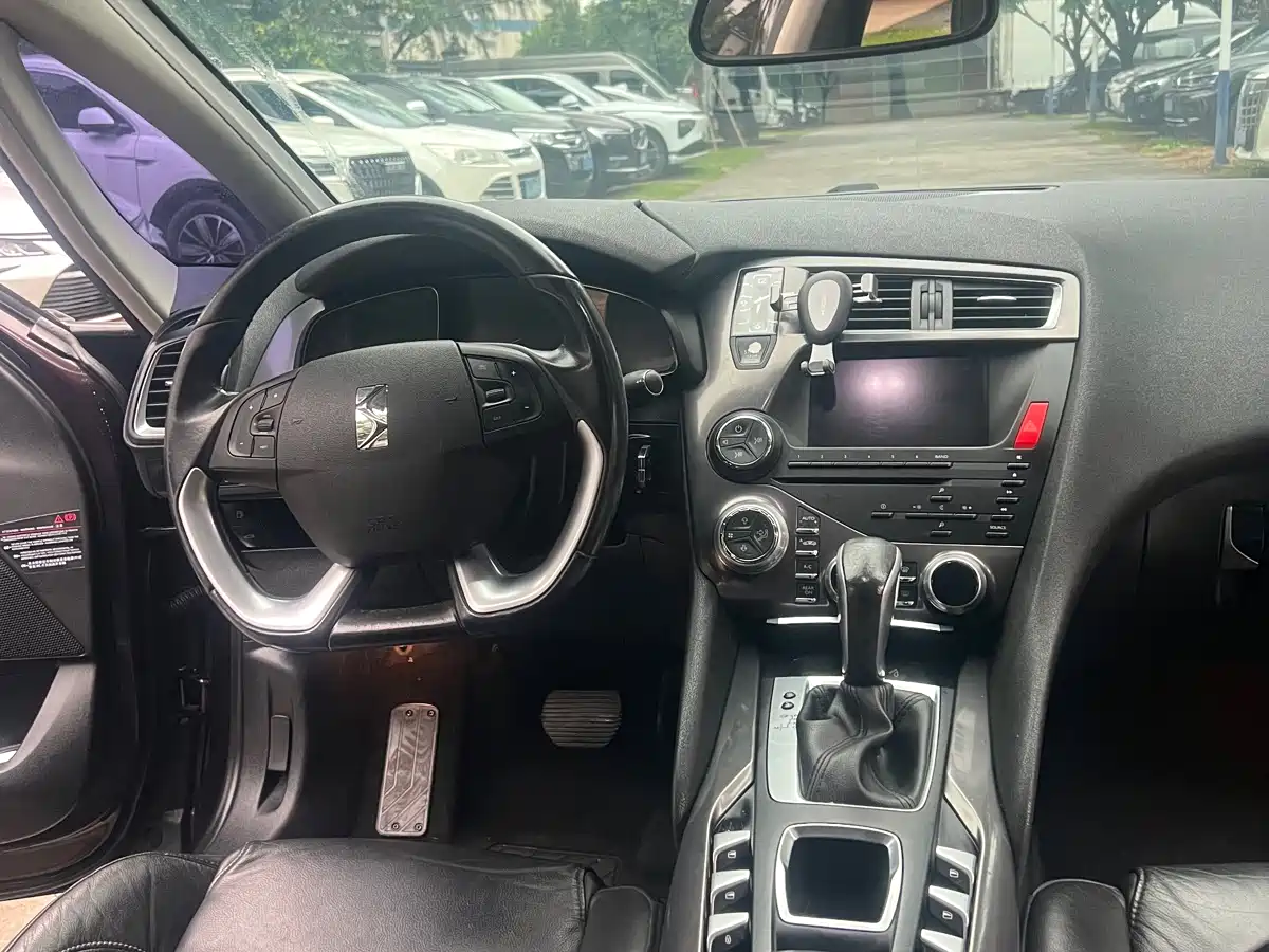 DS 5 2014 2014 1.6T Luxury THP160
