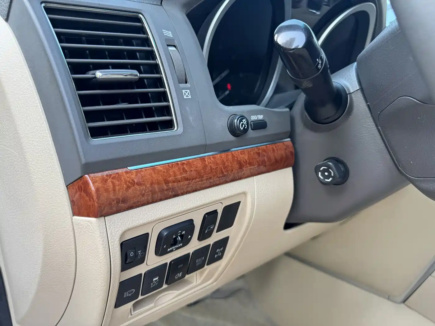 Toyota Land Cruiser (Import) 2015