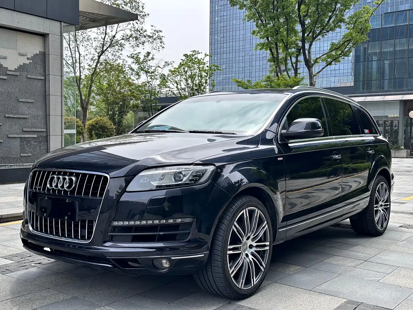 Audi Q7 2011 3.0 TFSI Progressive (200kW)