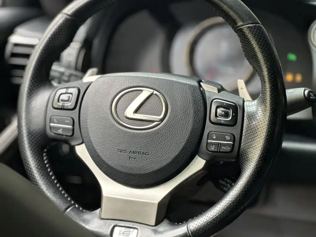 Lexus IS 2018 2017 300 F SPORT