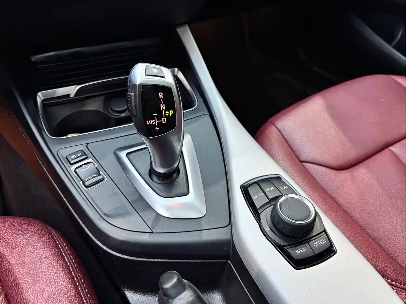 BMW 1 Series (Import) 2018 118i Leading фото 19