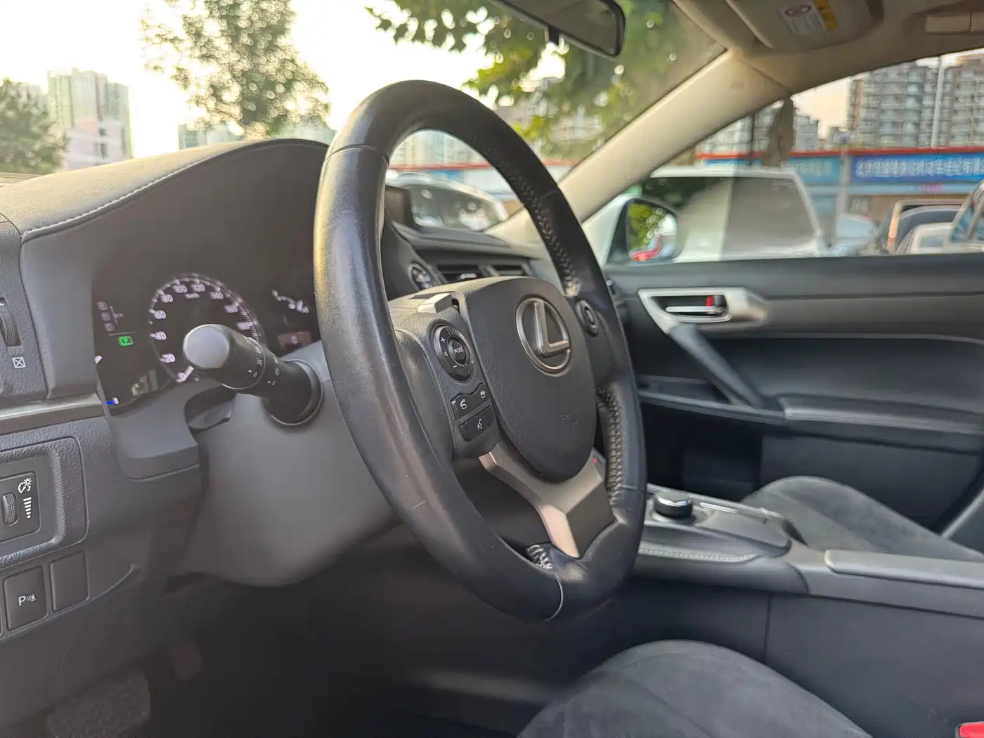 Lexus CT 2016 2014 CT200h Comfort Monochrome