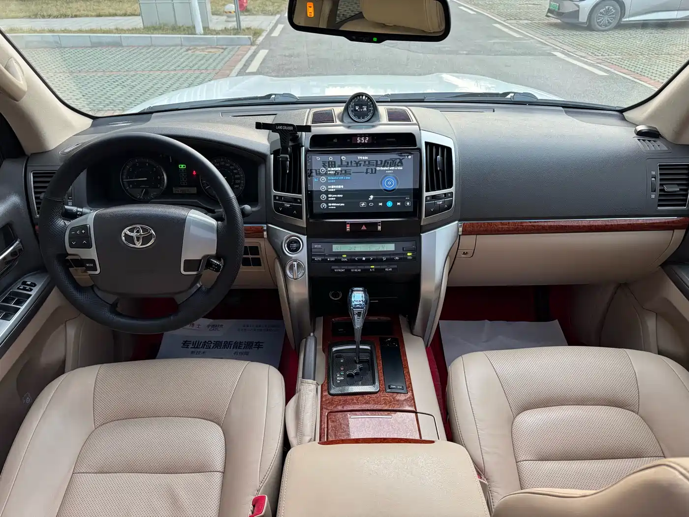Toyota Land Cruiser 2016 4.0L Automatic VX фото 18