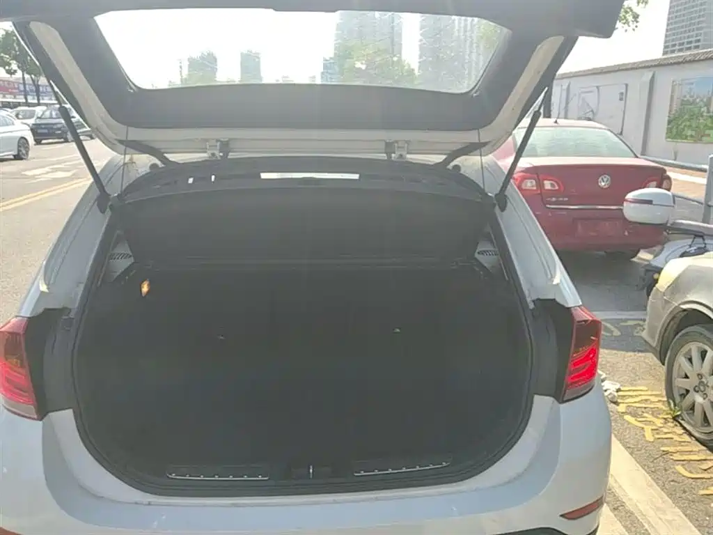 BMW X1 2014 sDrive18i Fashion Edition фото 19