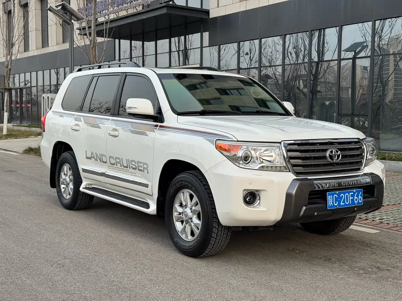 Toyota Land Cruiser 2016 4.0L Automatic VX фото 9