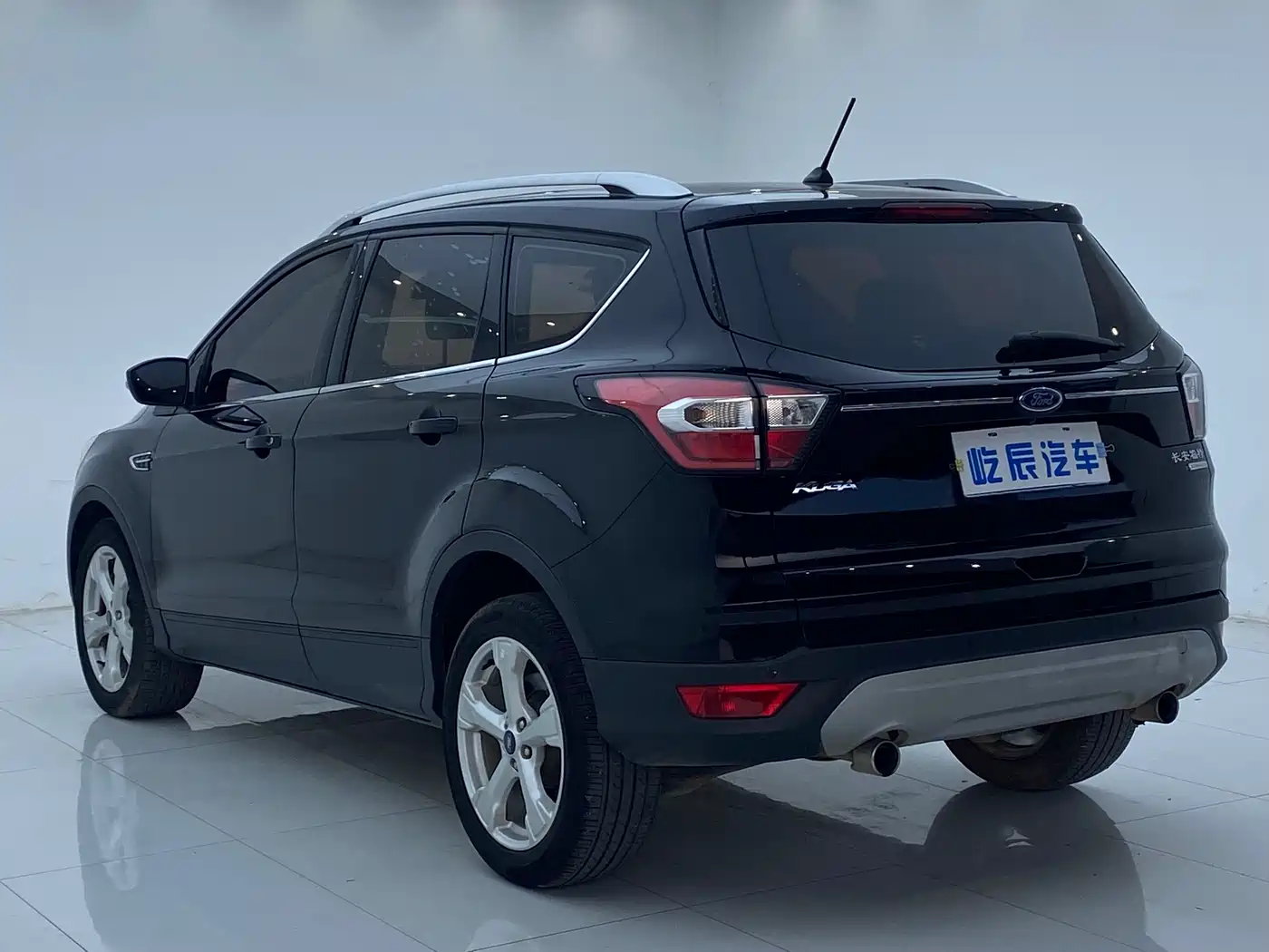 Ford Kuga 2018 2017 EcoBoost 180 2WD Tiger Leap