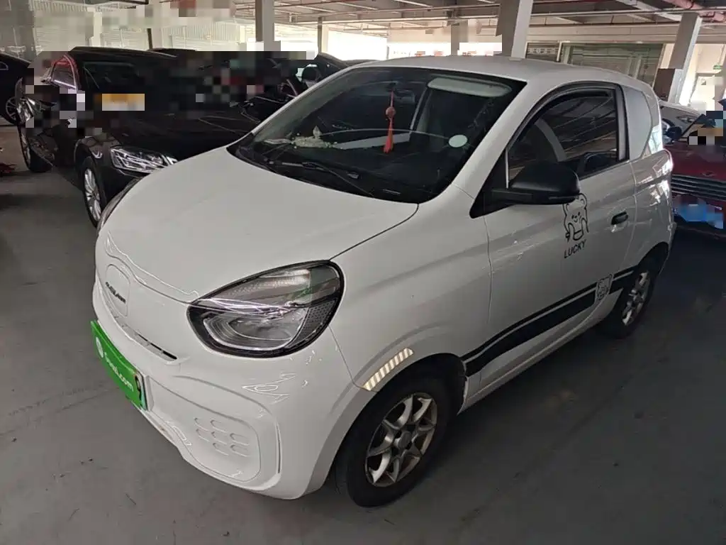Фото 2 - Roewe Clever
