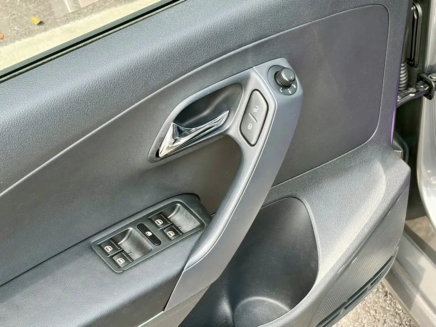 Volkswagen Polo 2014 2013 1.4L Manual Trend Edition