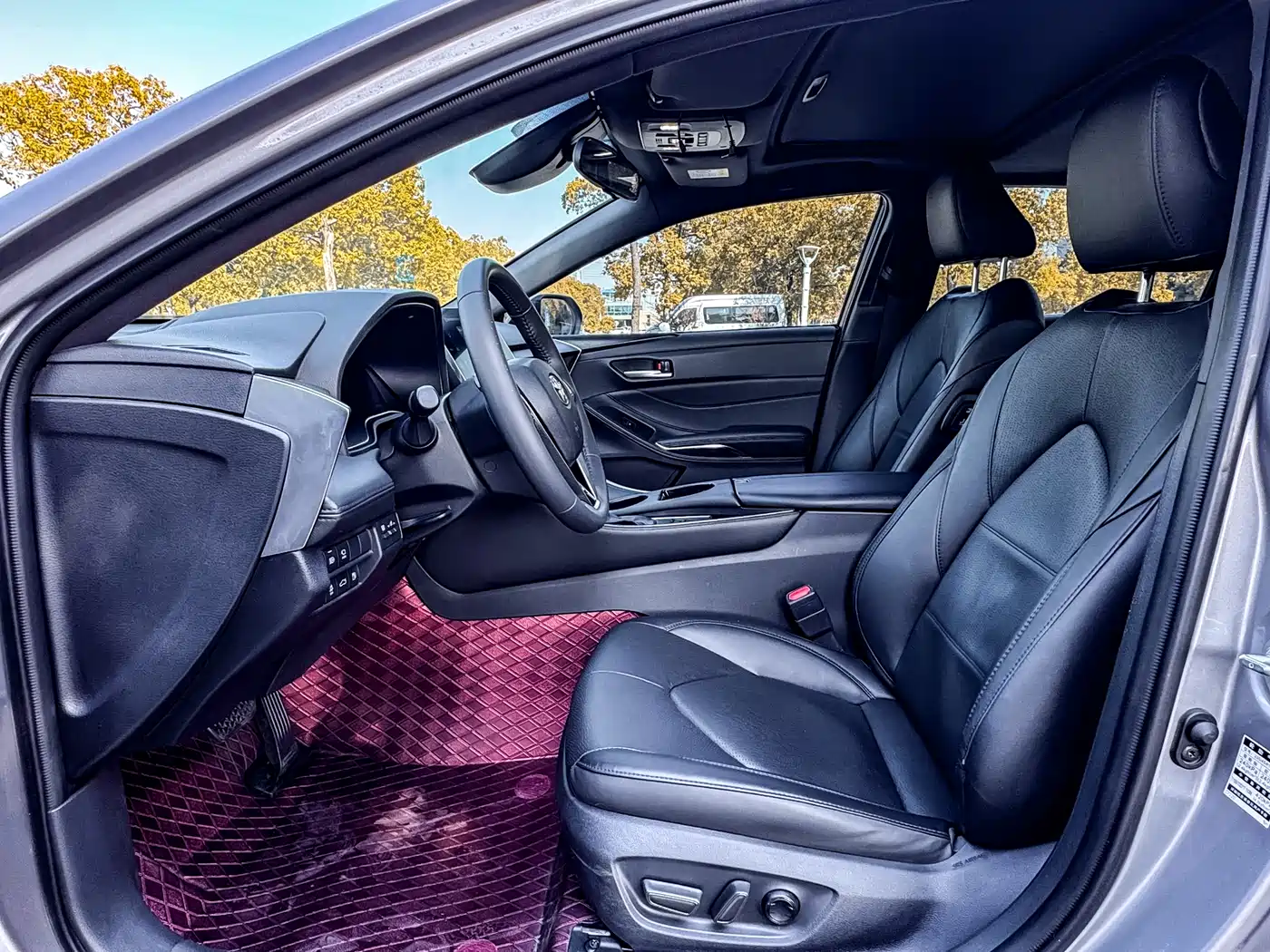 Toyota Avalon 2022 2.0L XLE Premium фото 8