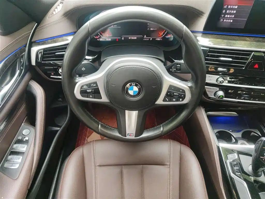 BMW 5 Series 2020 525Li M Sport Package фото 16