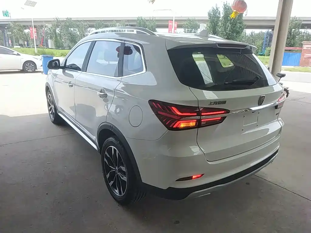 Фото 5 - Roewe RX5