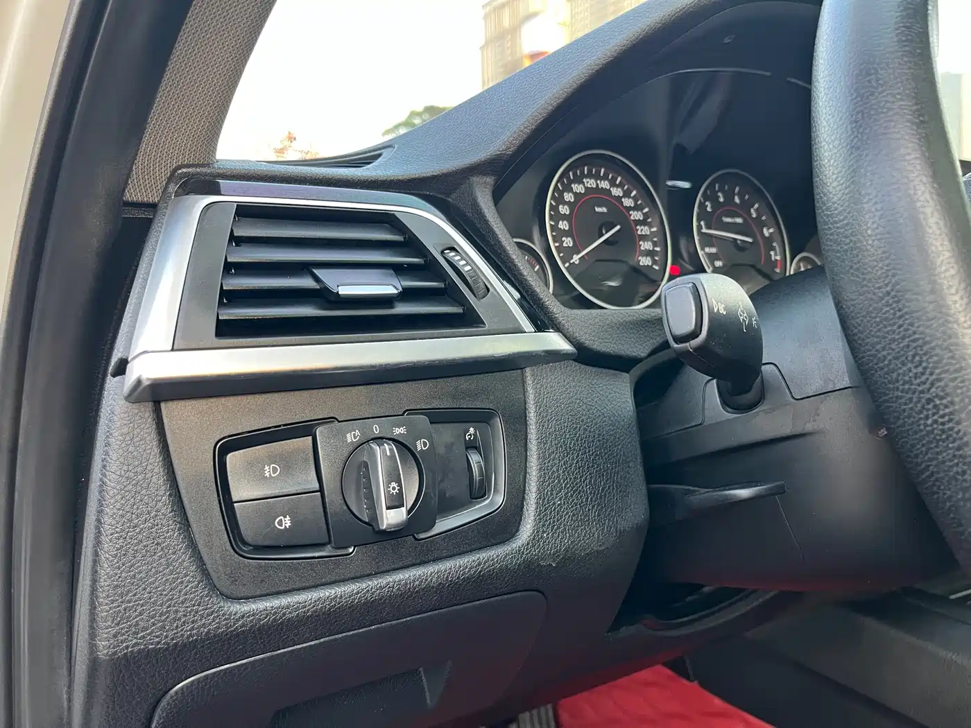 BMW 3 Series 2017 320Li M Sport фото 10