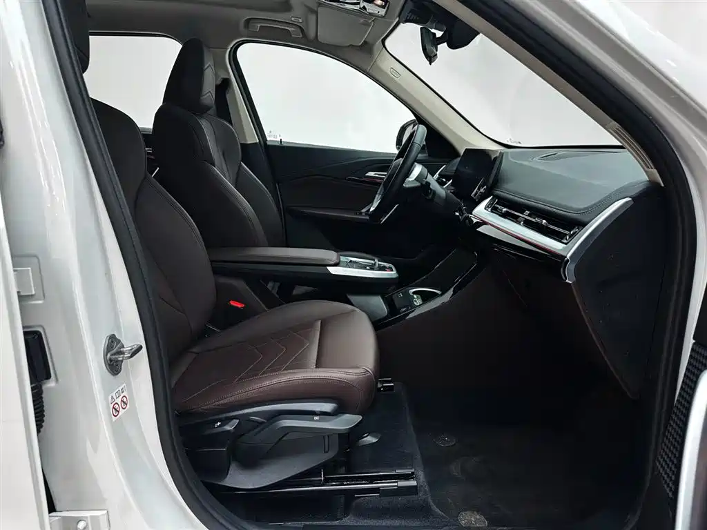 BMW X1 2023 sDrive20Li X Design Package фото 21