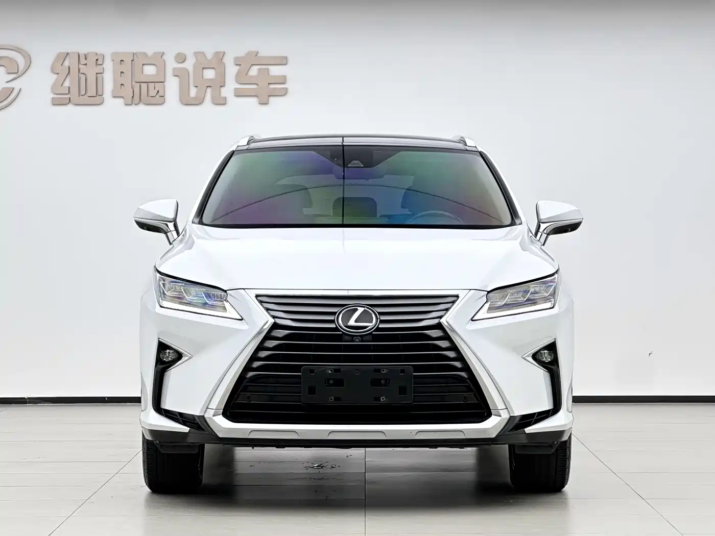 Фото 2 - Lexus RX