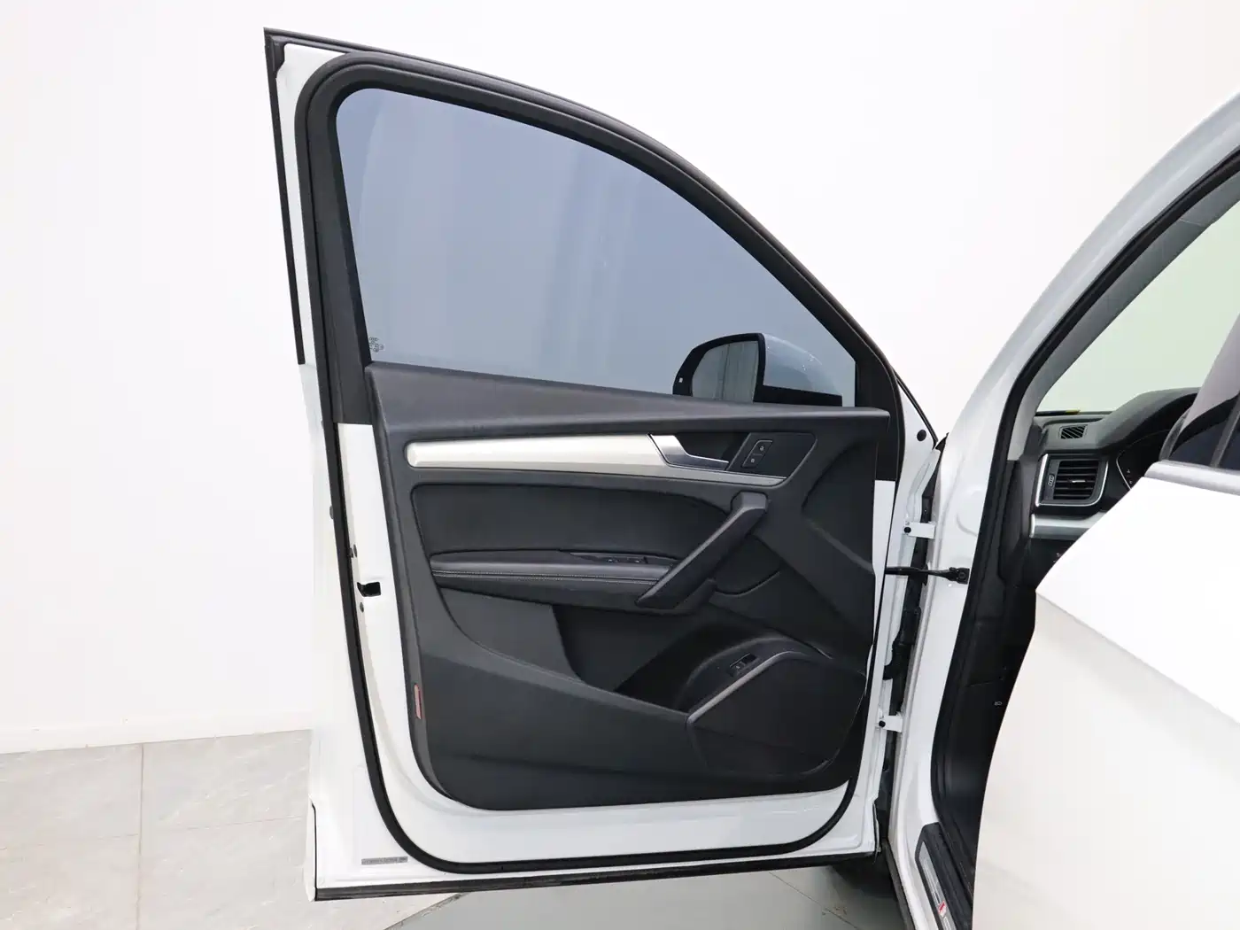 Audi Q5L 2020 40 TFSI Prestige Fashion фото 13