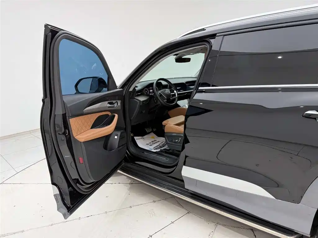 Audi Q6 2023 50 TFSI quattro Moving Cloud Yulin Package фото 13