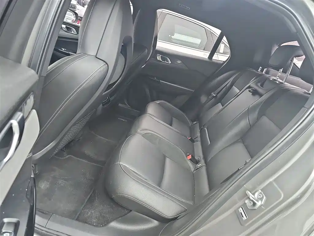 Lynk & Co 03 2021 2.0TD Auto Jin Plus фото 16