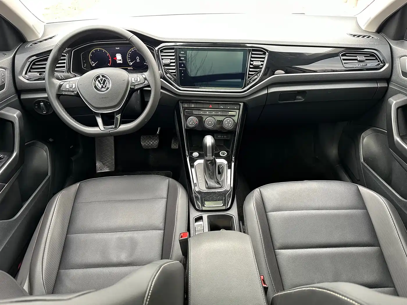 Volkswagen T-ROC 2022 280TSI DSG 2WD Comfort PLUS фото 6