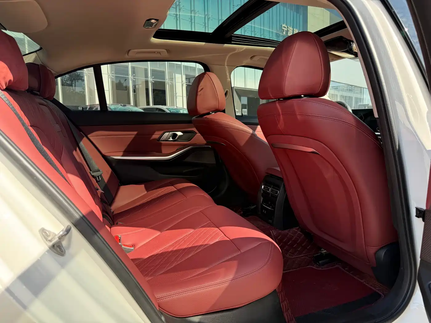 BMW 3 Series 2023 325Li M Sport Package фото 11