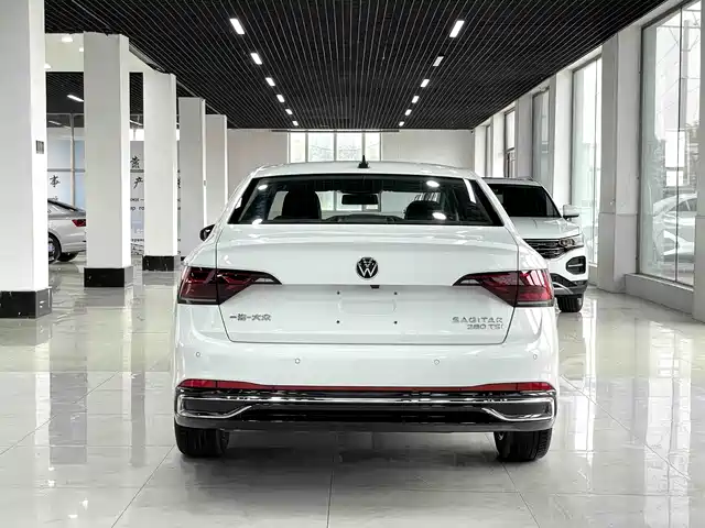 Volkswagen Sagitar 2023 280TSI DSG Beyond Lite — фото 5