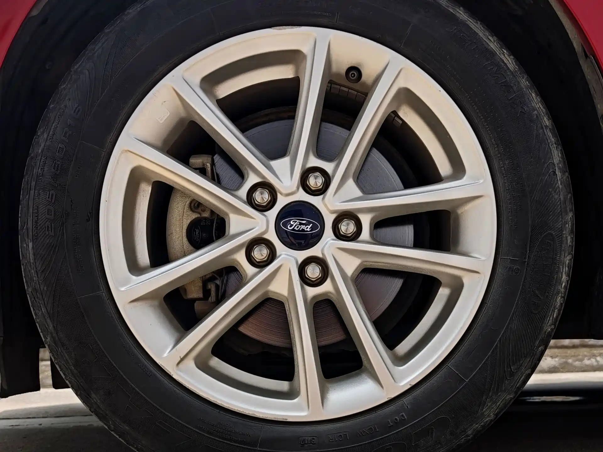 Фото 17 - Ford Focus