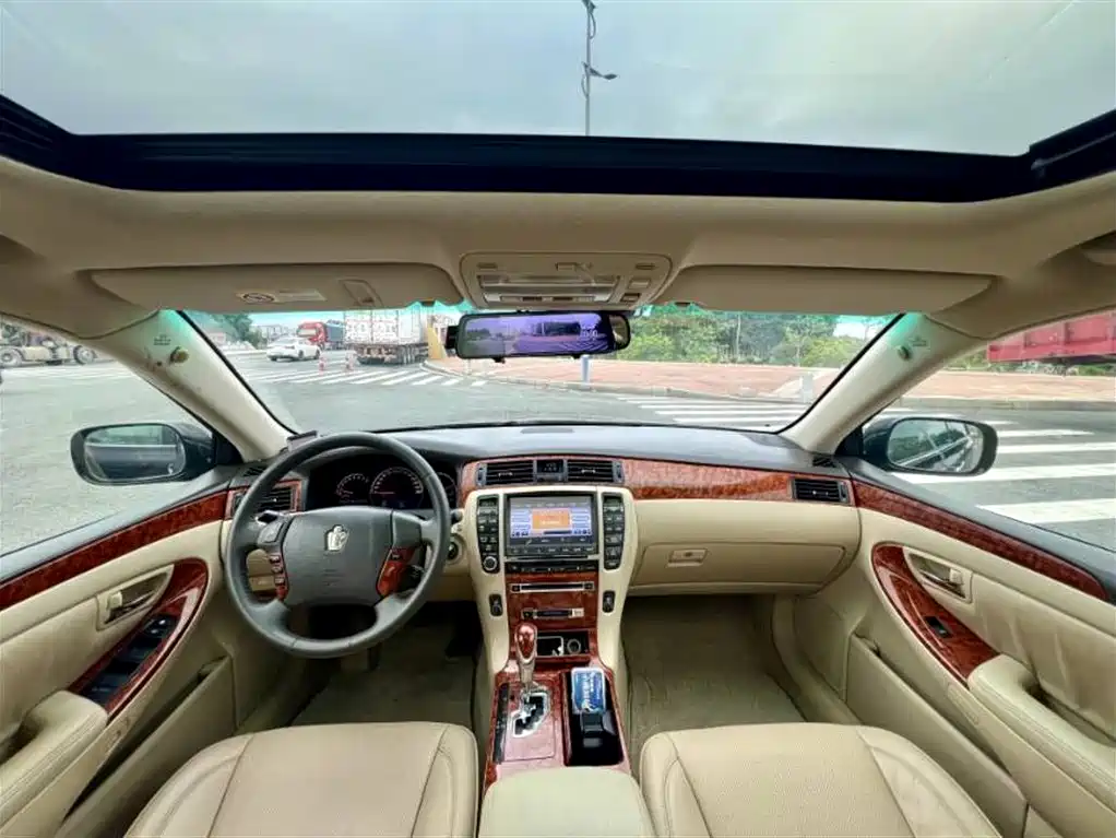 Toyota Crown 2009 2.5L Royal Special Enhanced Edition фото 5