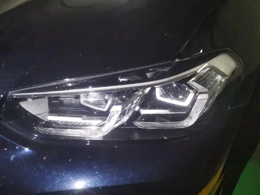 BMW iX3 2024 Leading Edition фото 5