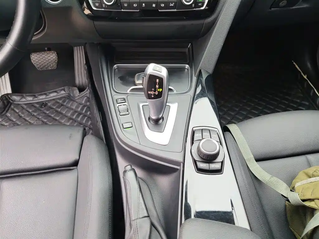 BMW 3 Series 2018 320Li Fashion Style фото 14