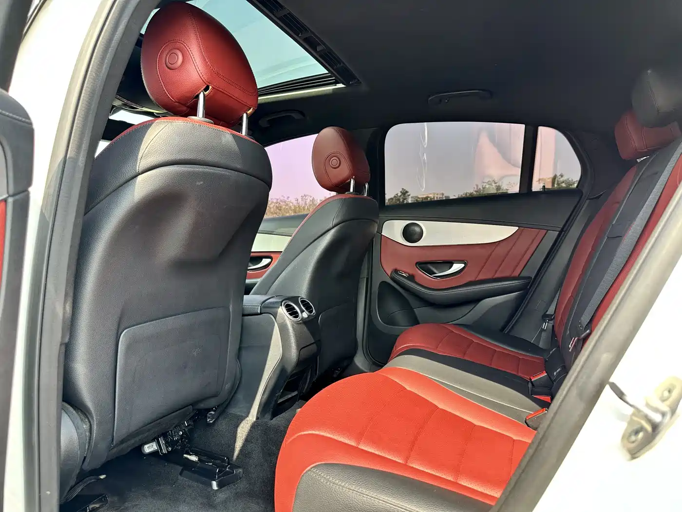 Mercedes-Benz GLC Coupe 2019 GLC 200 4MATIC Coupe SUV фото 15