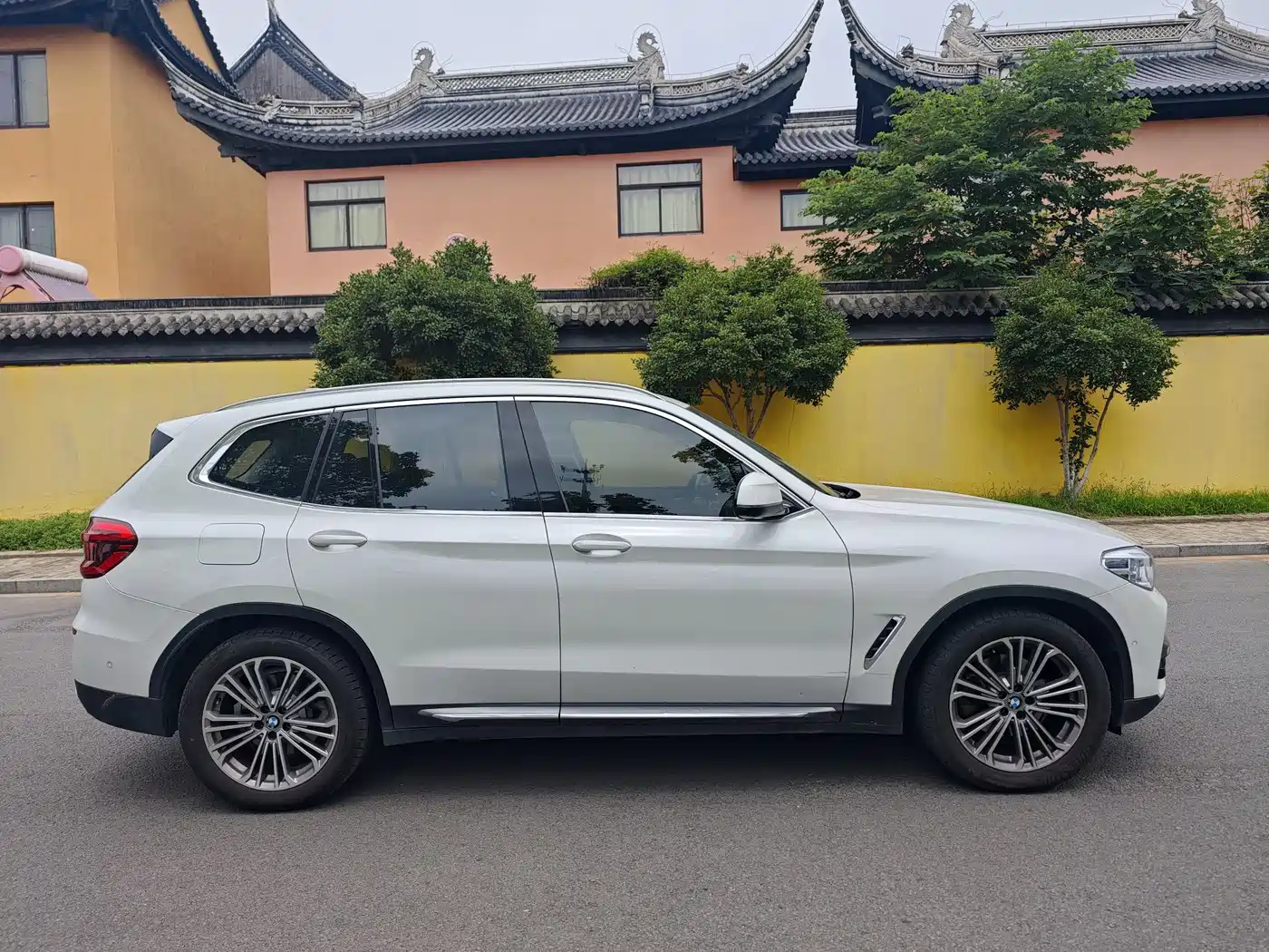 BMW X3 2018 2018 xDrive28i Luxury Package China VI
