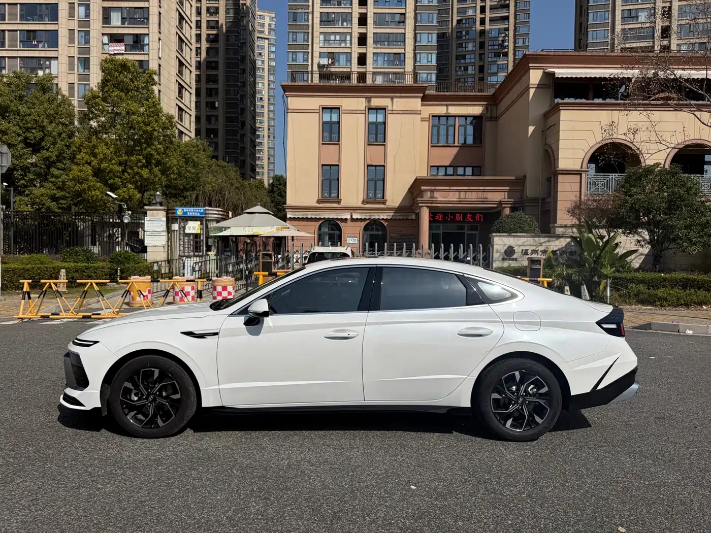 Hyundai Sonata 2024 1.5T Pro фото 10