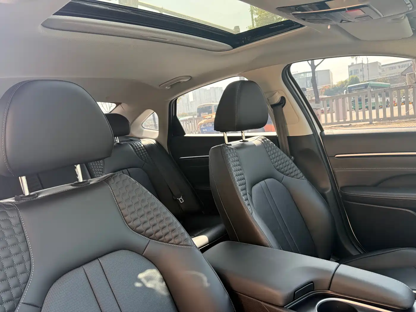 Hyundai Sonata 2024 1.5T Pro фото 21