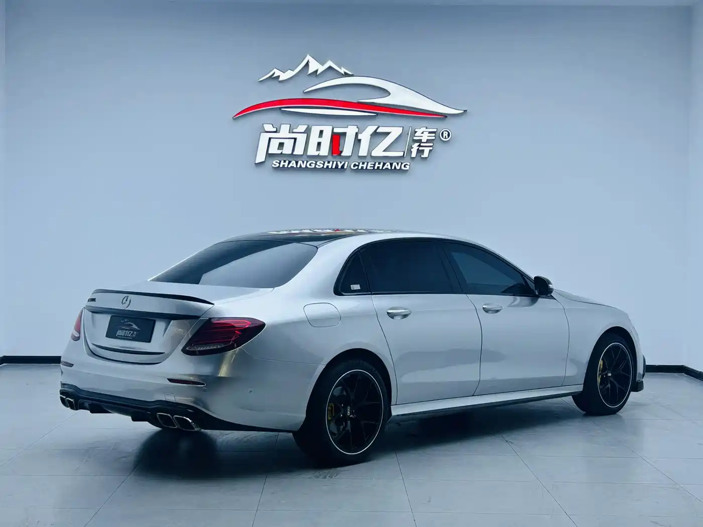 Mercedes-Benz E-Class 2016 E 300 L Sport Fashion Type фото 7