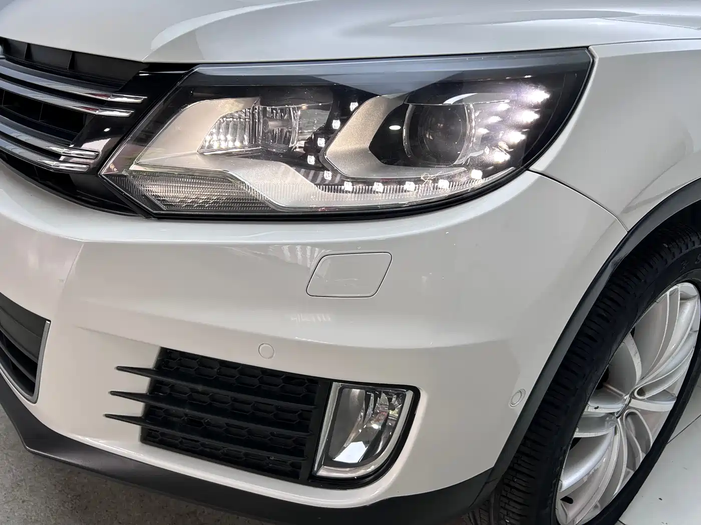 Volkswagen Tiguan 2013 2.0TSI Automatic AWD Flagship Edition фото 28
