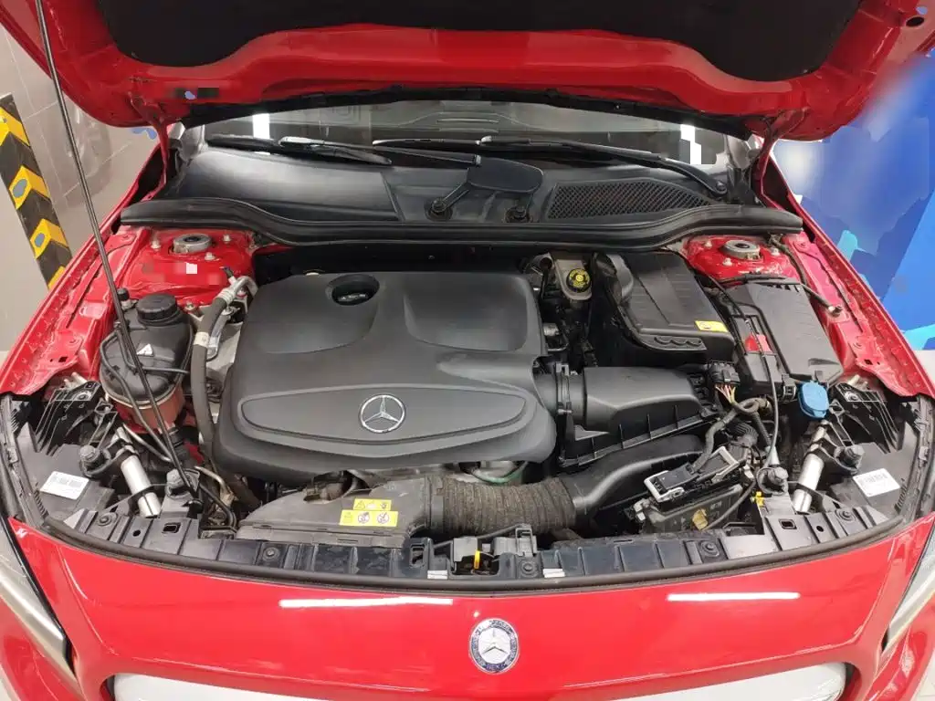 Mercedes-Benz GLA 2015 2015 GLA 200 Dynamic