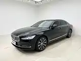 Фото 1 - Volvo S90
