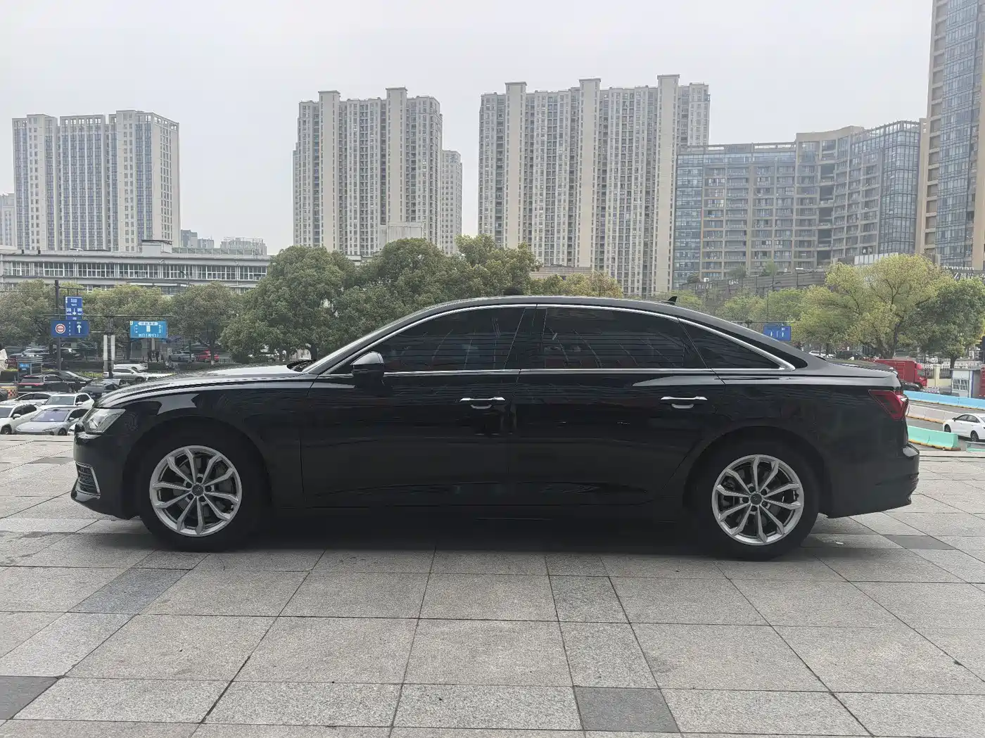 Audi A6L 2021 40 TFSI Luxury Elegance фото 4