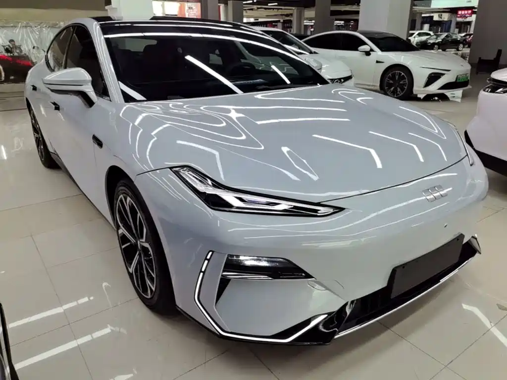 2025 Geely Galaxy Galaxy E8