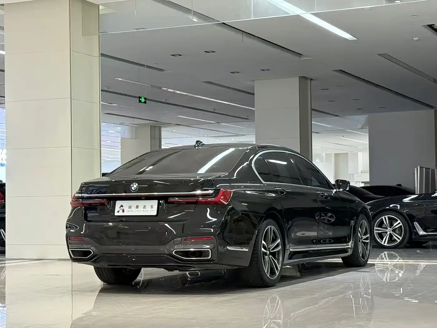 BMW 7 Series 2019 730Li M Sport Package фото 16