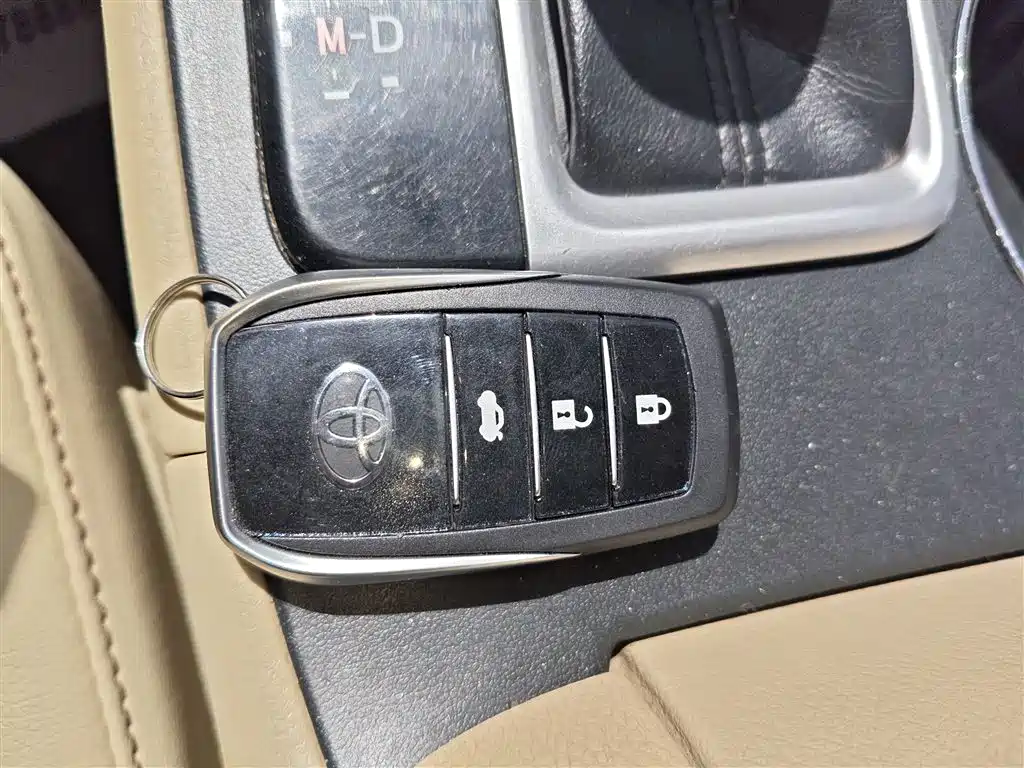 Toyota Highlander 2018 2.0T 4WD Elite 7-seater (China V) фото 9