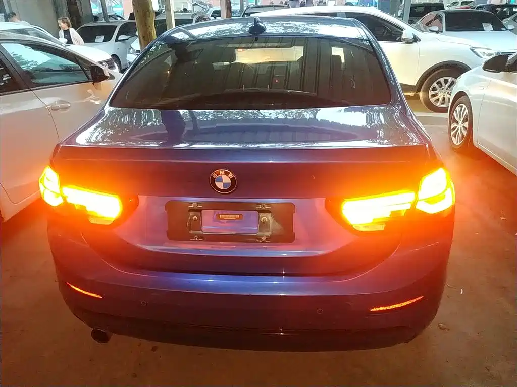 BMW 1 Series 2017 118i Sport фото 19
