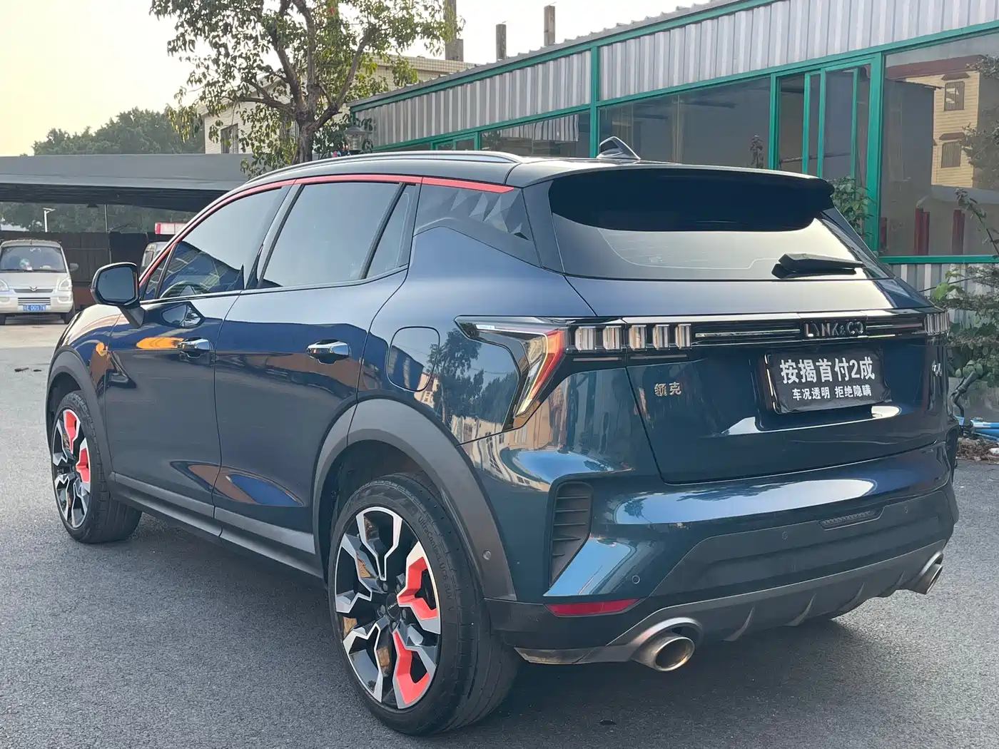 Lynk & Co 06 2020 1.5T Halo фото 5