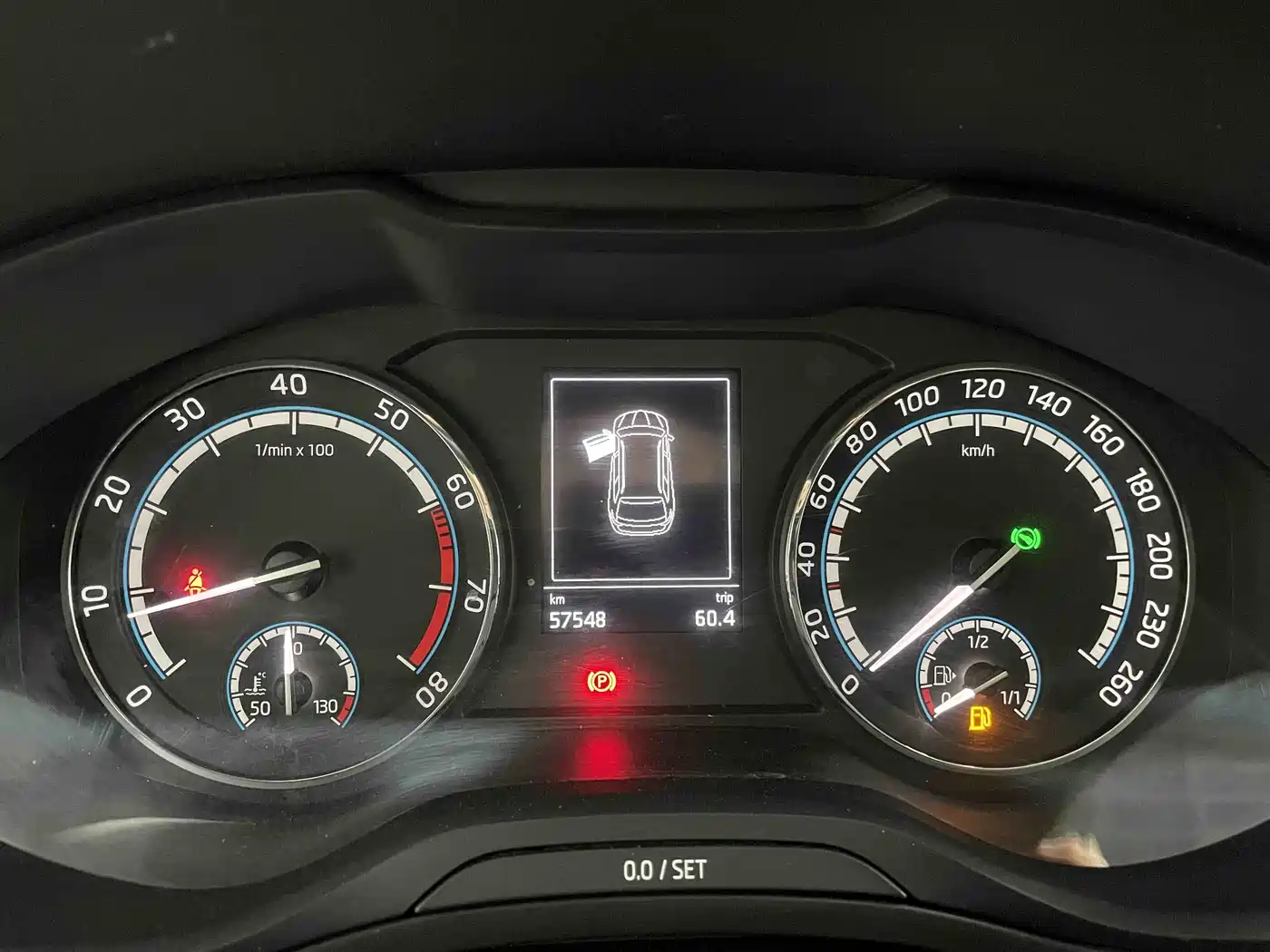 Škoda Karoq 2021 TSI280 Luxury Edition фото 17